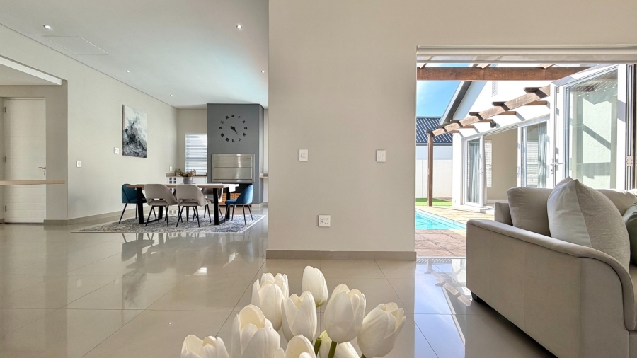 3 Bedroom Property for Sale in Sitari Country Estate Western Cape